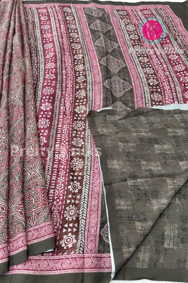 Semi Crepe Silk with Floral Printed saree -PF81116